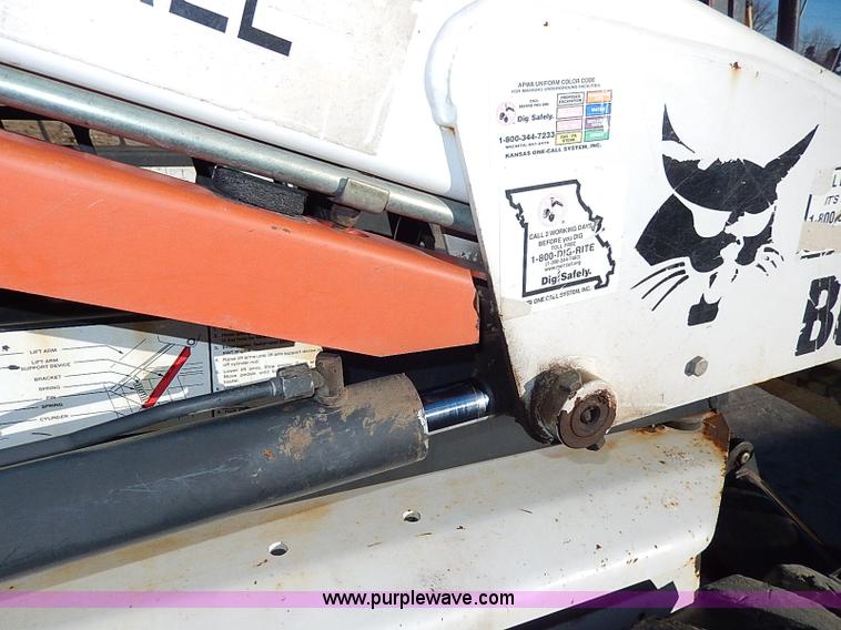 image for item H1251 2005 Bobcat S130 skid steer