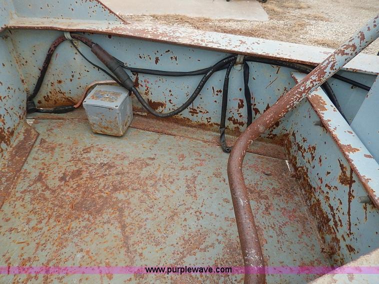 image for item H1256 1996 Interstate 20DT trailer