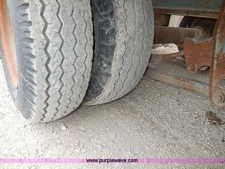 image for item H1256 1996 Interstate 20DT trailer