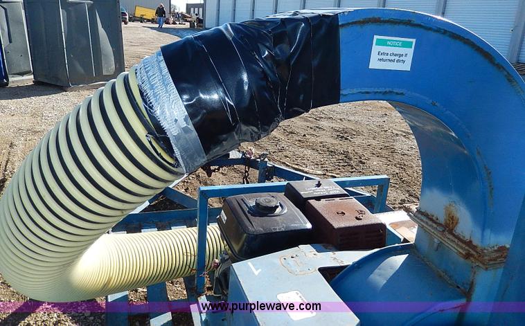 image for item H1261 Harper SB1300 Goosen Straw-Blower