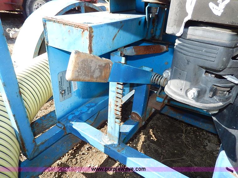 image for item H1261 Harper SB1300 Goosen Straw-Blower