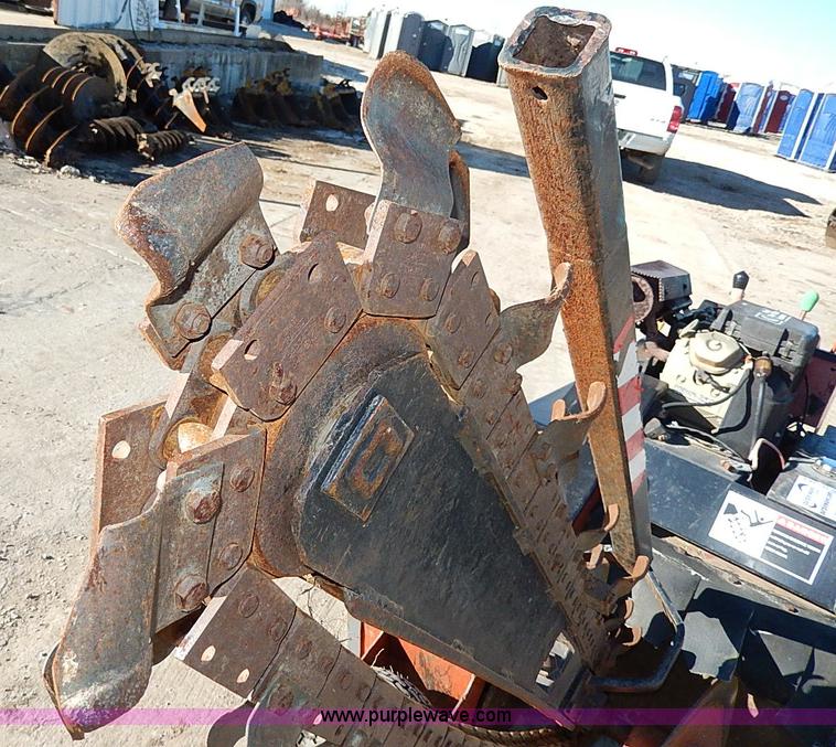 image for item H1264 1996 Ditch Witch 1820H trencher