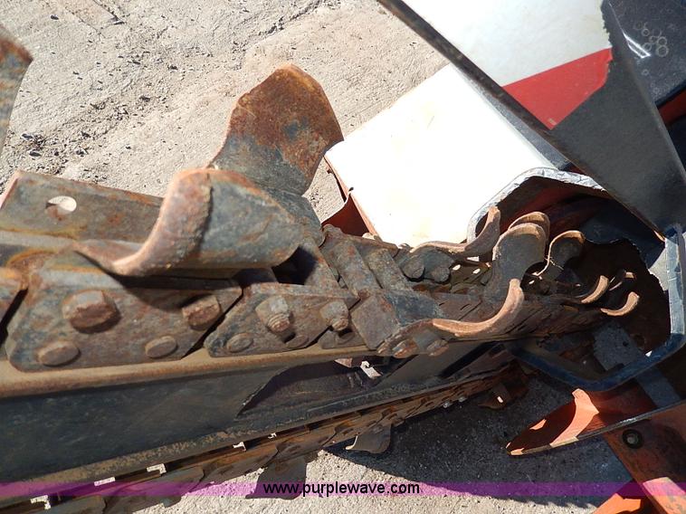 image for item H1264 1996 Ditch Witch 1820H trencher