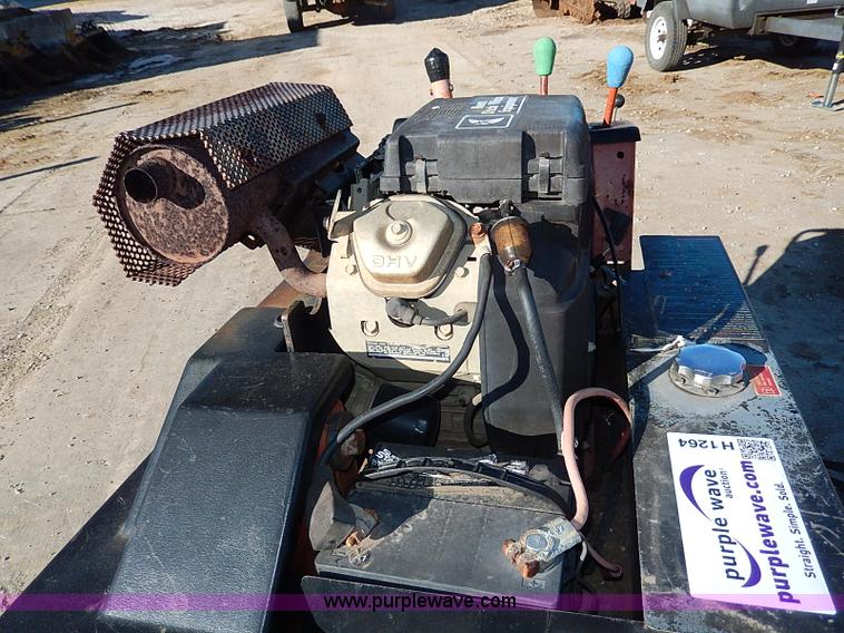 image for item H1264 1996 Ditch Witch 1820H trencher