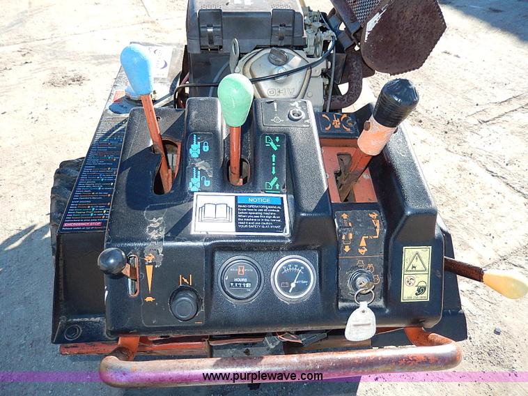 image for item H1264 1996 Ditch Witch 1820H trencher