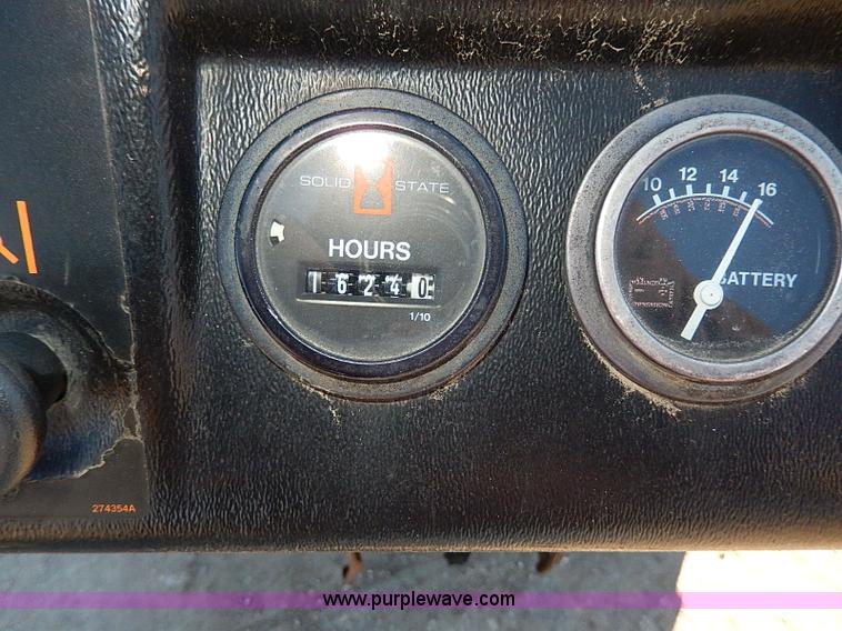 image for item H1264 1996 Ditch Witch 1820H trencher