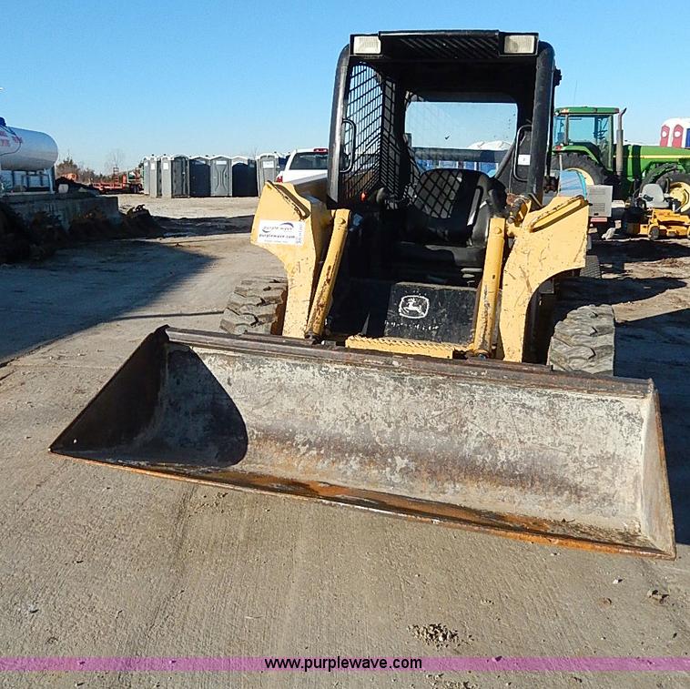 image for item H1267 2006 John Deere 317 skid steer