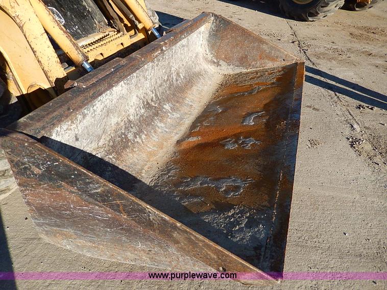 image for item H1267 2006 John Deere 317 skid steer