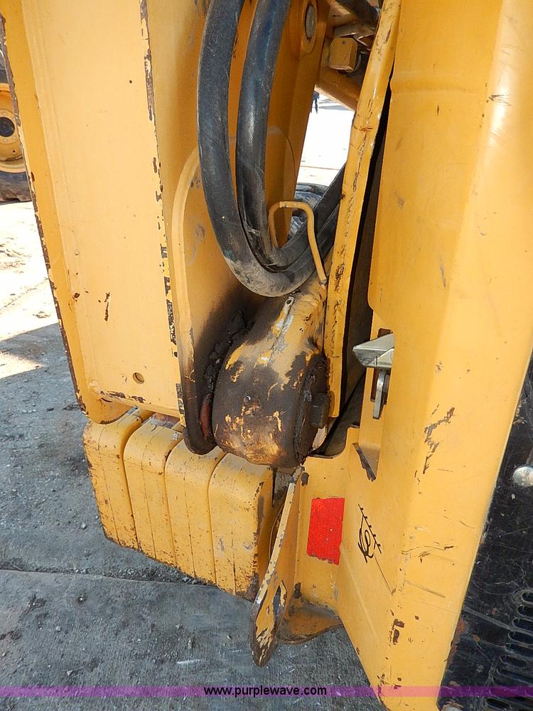 image for item H1267 2006 John Deere 317 skid steer