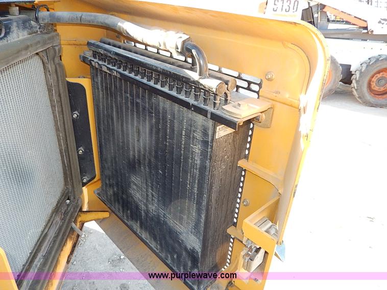 image for item H1267 2006 John Deere 317 skid steer