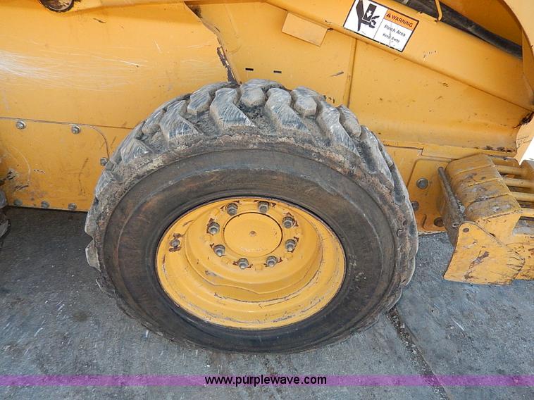 image for item H1267 2006 John Deere 317 skid steer