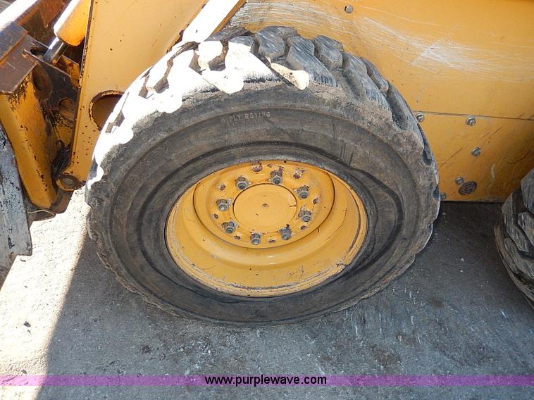 image for item H1267 2006 John Deere 317 skid steer