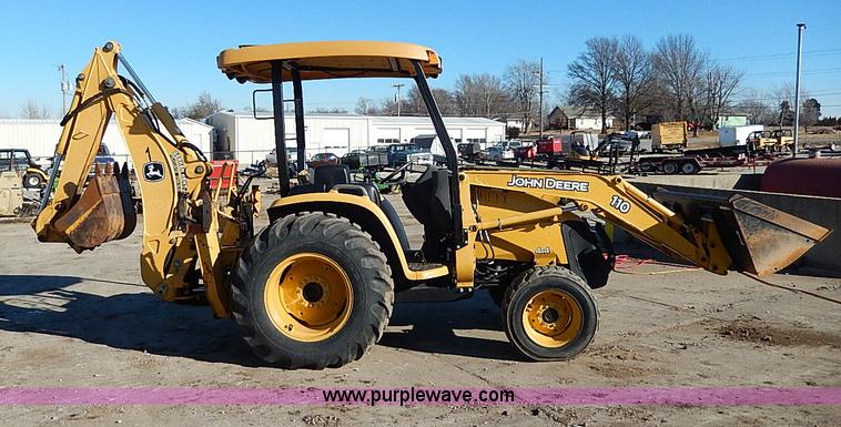 image for item H1271 2006 John Deere 110 backhoe