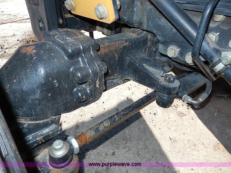 image for item H1271 2006 John Deere 110 backhoe