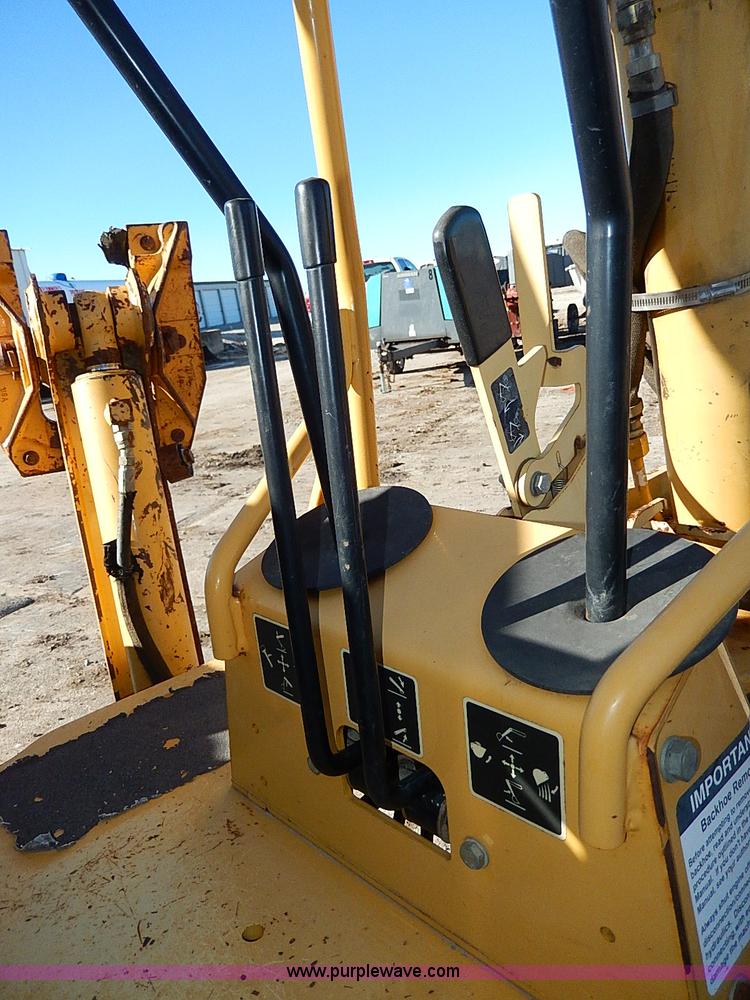 image for item H1271 2006 John Deere 110 backhoe