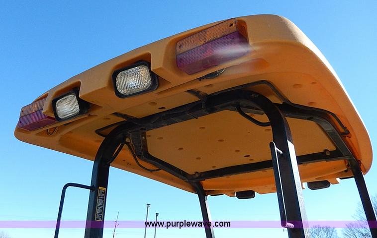 image for item H1271 2006 John Deere 110 backhoe