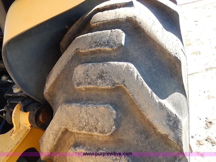 image for item H1271 2006 John Deere 110 backhoe