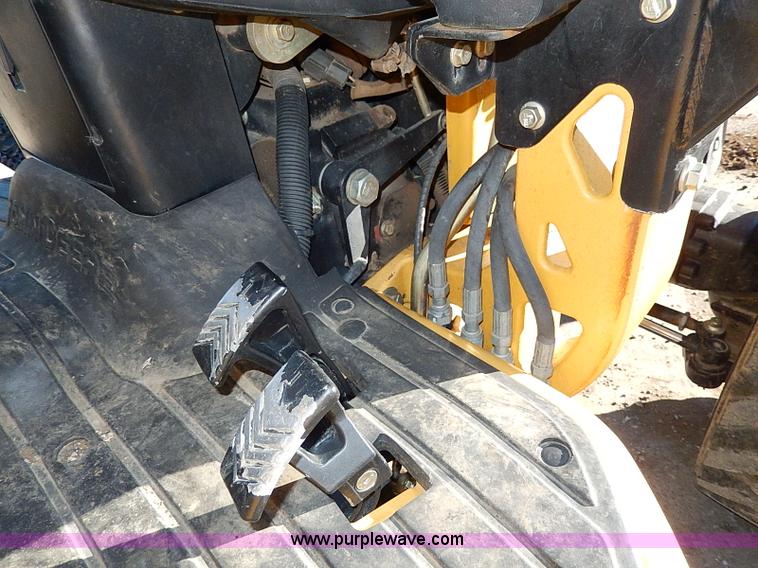 image for item H1271 2006 John Deere 110 backhoe