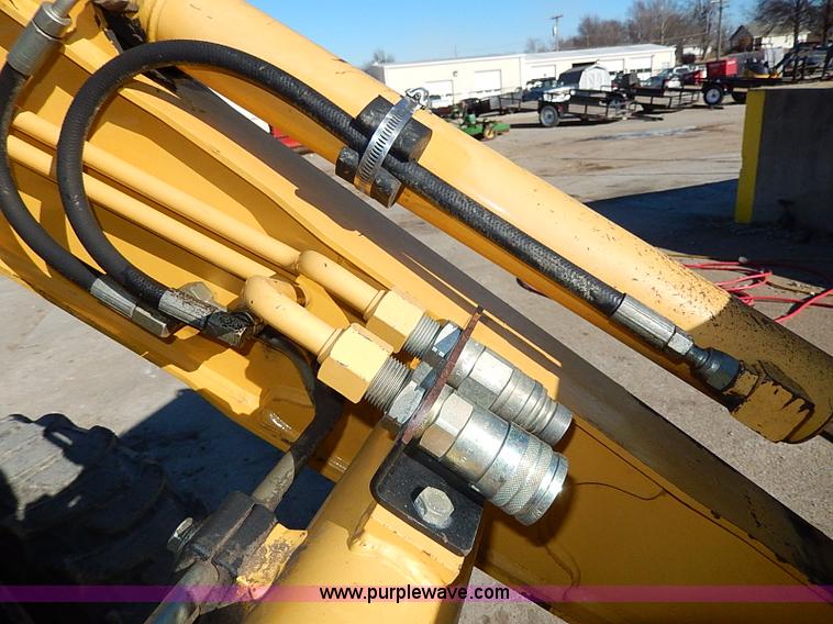 image for item H1271 2006 John Deere 110 backhoe