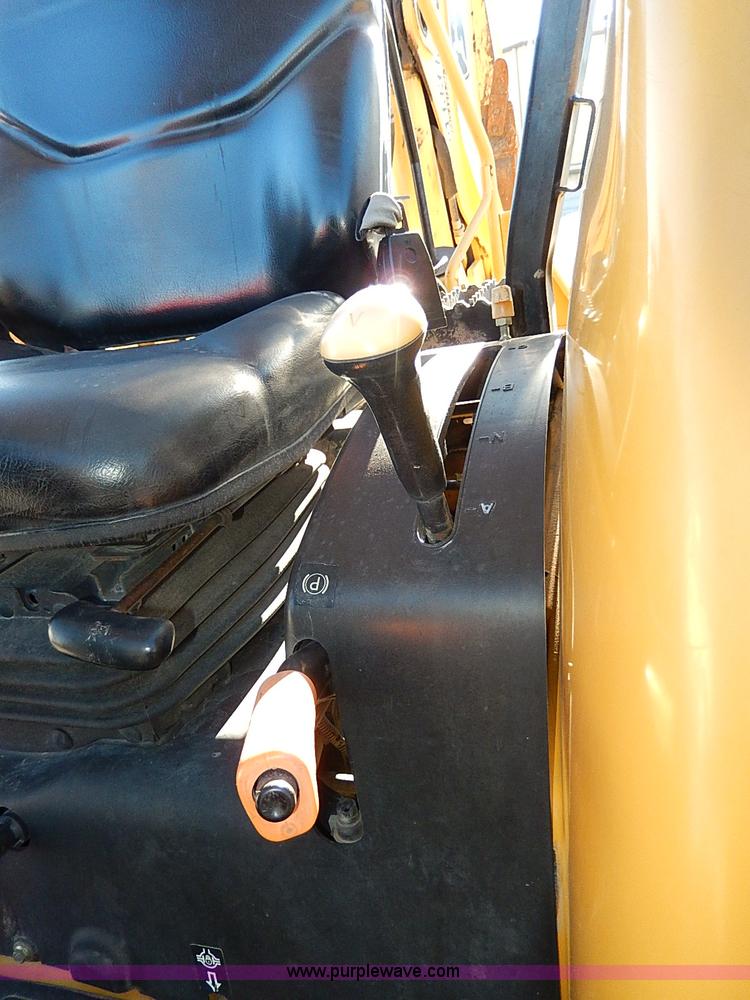 image for item H1272 2006 John Deere 110 backhoe