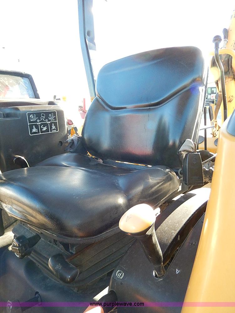 image for item H1272 2006 John Deere 110 backhoe