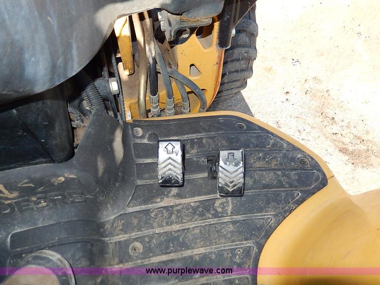 image for item H1272 2006 John Deere 110 backhoe