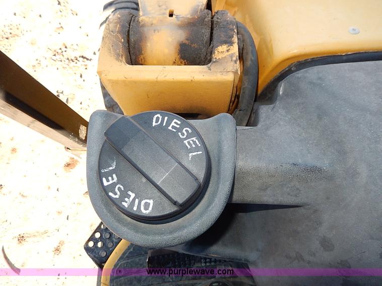image for item H1272 2006 John Deere 110 backhoe