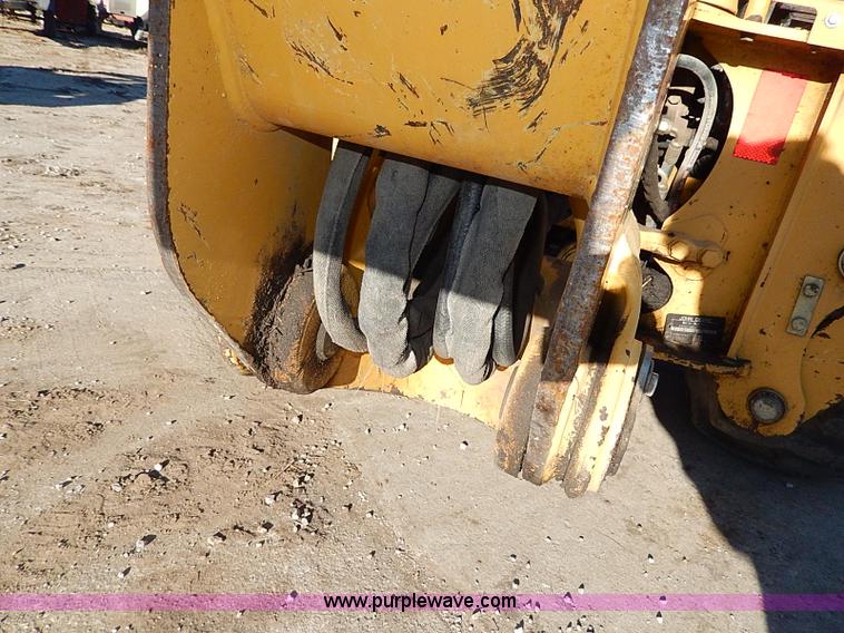 image for item H1272 2006 John Deere 110 backhoe