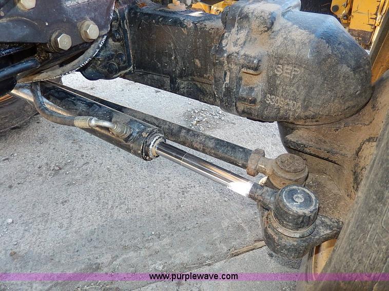 image for item H1272 2006 John Deere 110 backhoe