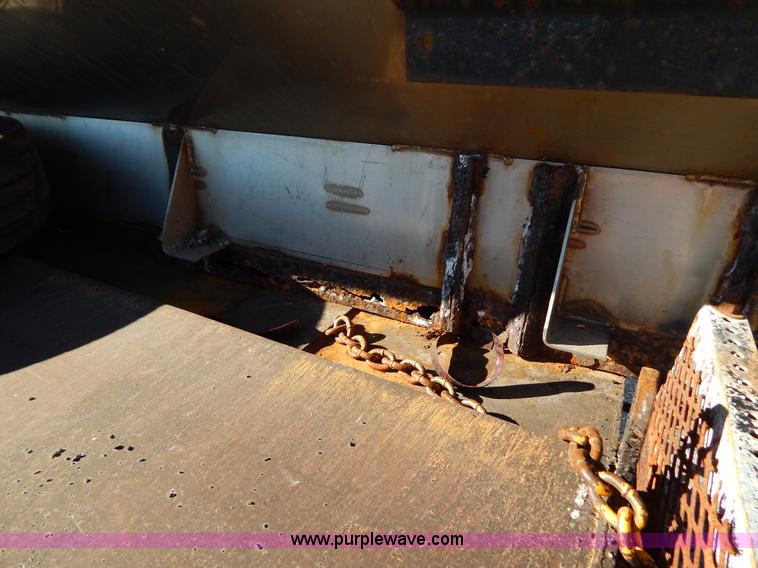 image for item H3806 2002 Ford F450 Super Duty snow plow truck