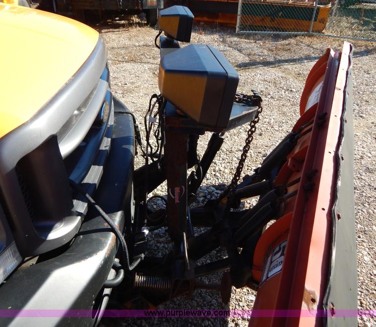 image for item H3806 2002 Ford F450 Super Duty snow plow truck