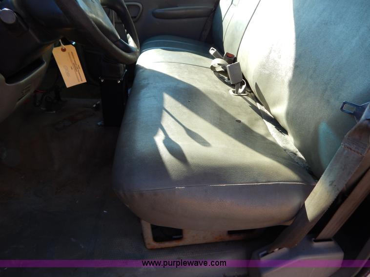 image for item H3808 2001 Chevrolet Silverado 3500 dump bed truck