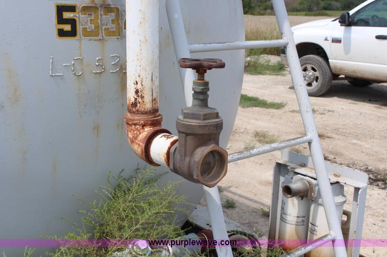 image for item H6529 10,000 gallon fuel tank on skid