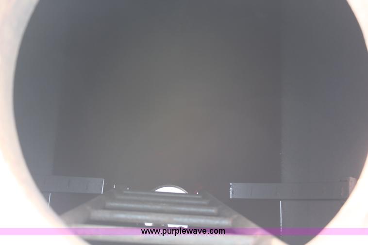 image for item H6529 10,000 gallon fuel tank on skid