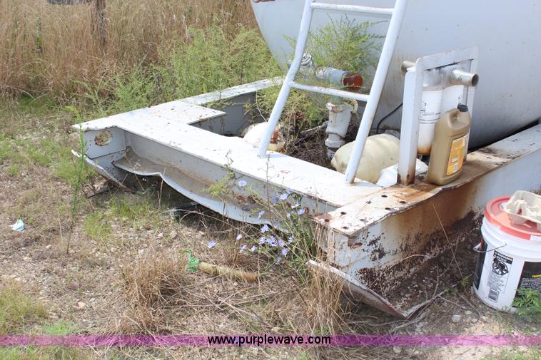 image for item H6529 10,000 gallon fuel tank on skid