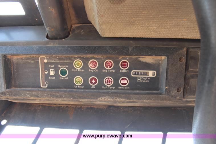 image for item H7839 2000 Case 1845C skid steer