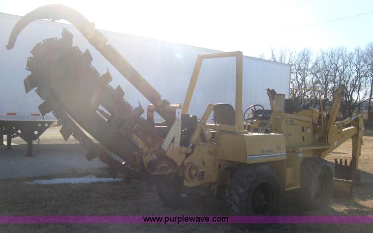image for item I5717 1997 Vermeer V8100 trencher