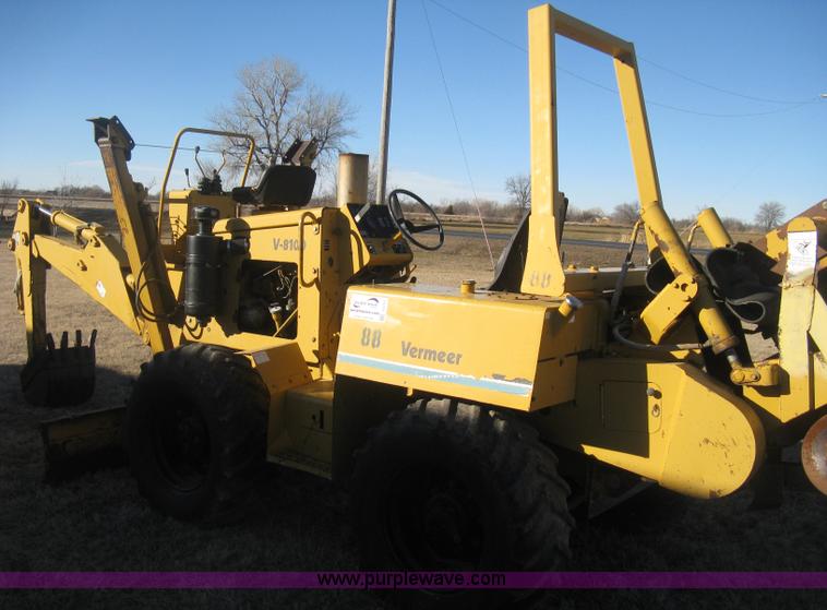 image for item I5717 1997 Vermeer V8100 trencher