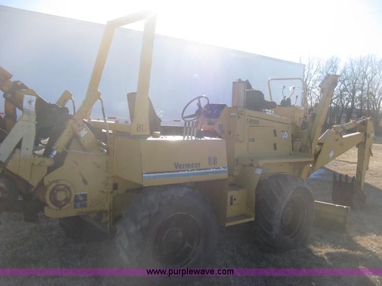 image for item I5717 1997 Vermeer V8100 trencher