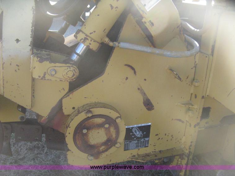 image for item I5717 1997 Vermeer V8100 trencher