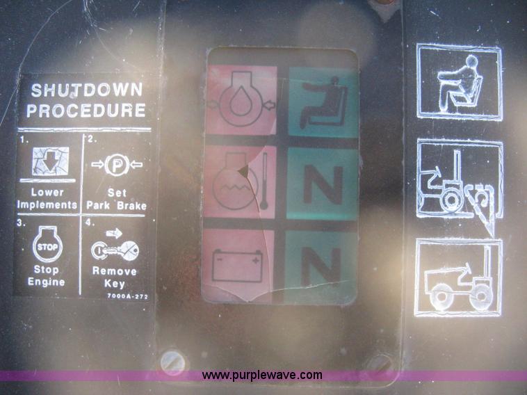 image for item I5717 1997 Vermeer V8100 trencher