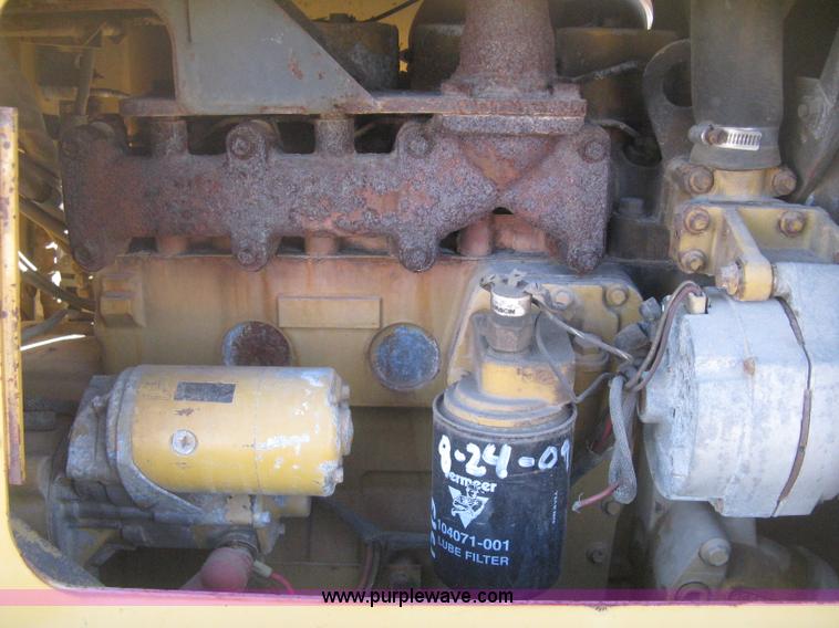 image for item I5717 1997 Vermeer V8100 trencher