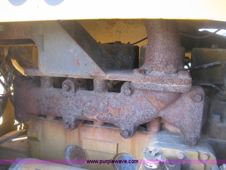 image for item I5717 1997 Vermeer V8100 trencher