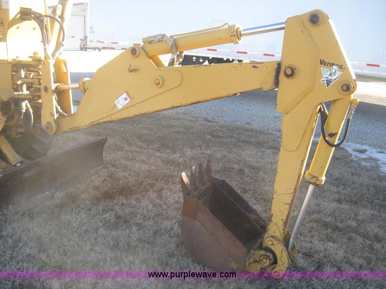 image for item I5717 1997 Vermeer V8100 trencher