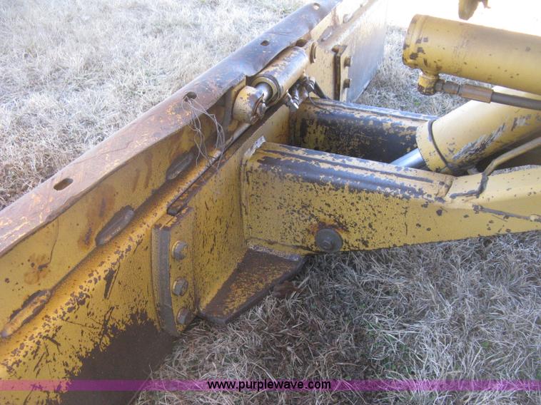 image for item I5717 1997 Vermeer V8100 trencher