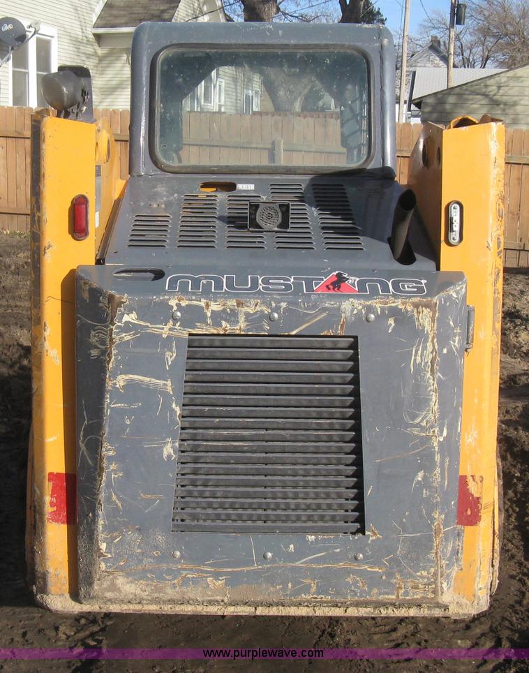 image for item I5723 2008 Mustang 2054 skid steer