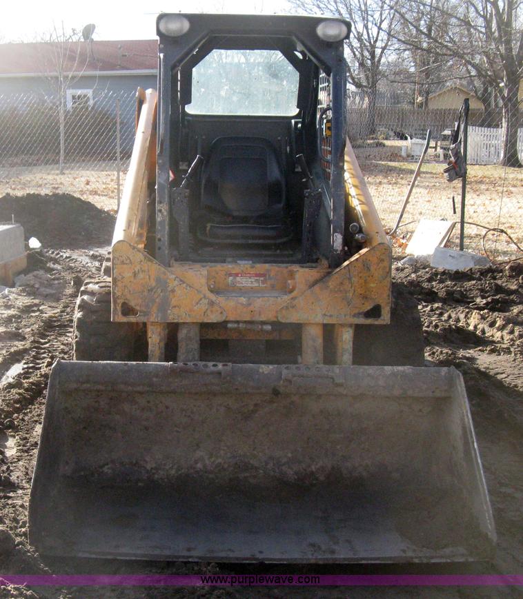 image for item I5723 2008 Mustang 2054 skid steer