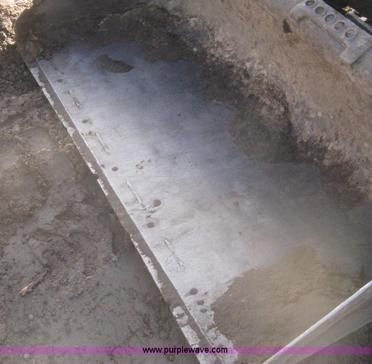 image for item I5723 2008 Mustang 2054 skid steer