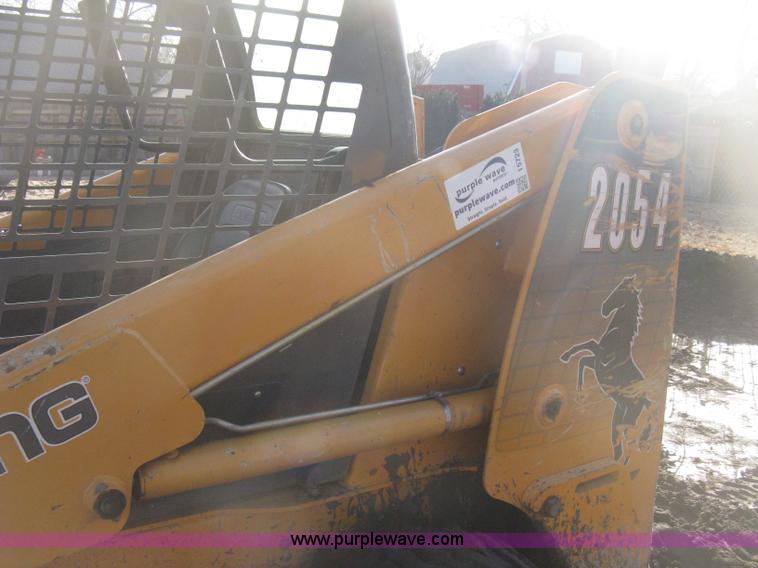 image for item I5723 2008 Mustang 2054 skid steer