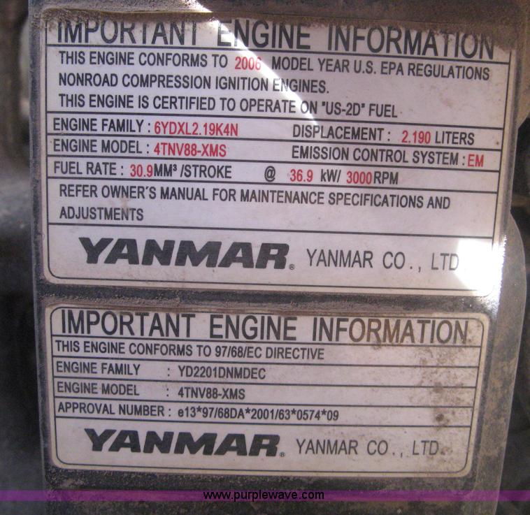 image for item I5723 2008 Mustang 2054 skid steer